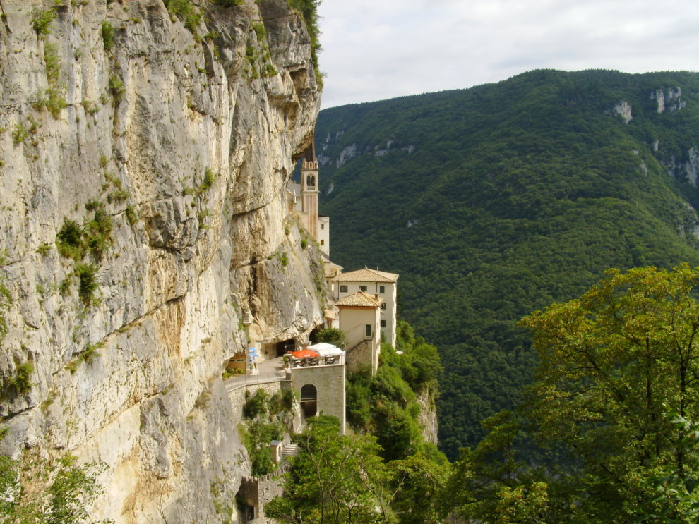 Madonna della Corona