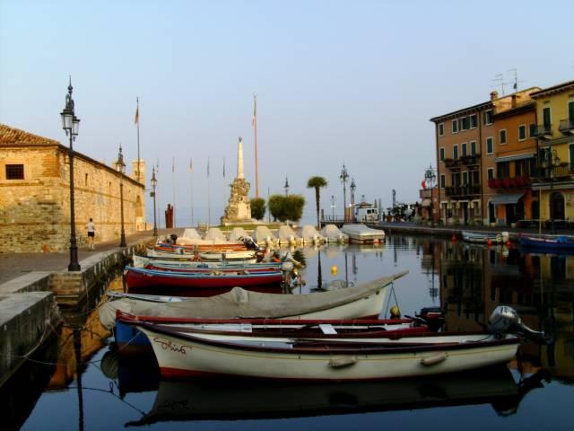 Havnen om morgenen